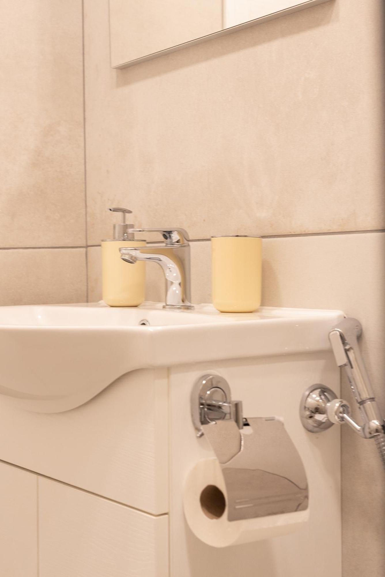 House Benedetta Centro Di Napoli Apartman Kültér fotó