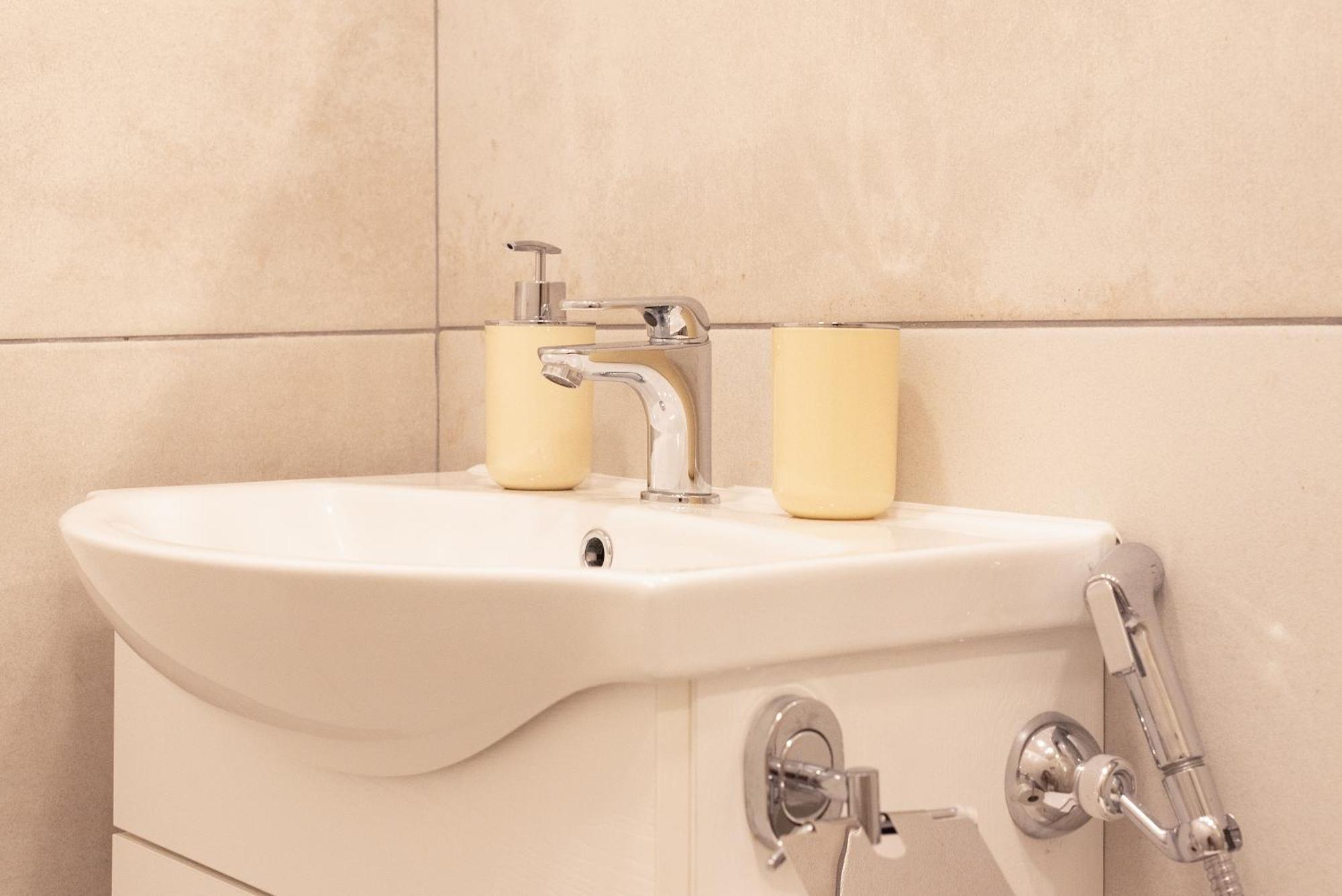 House Benedetta Centro Di Napoli Apartman Kültér fotó
