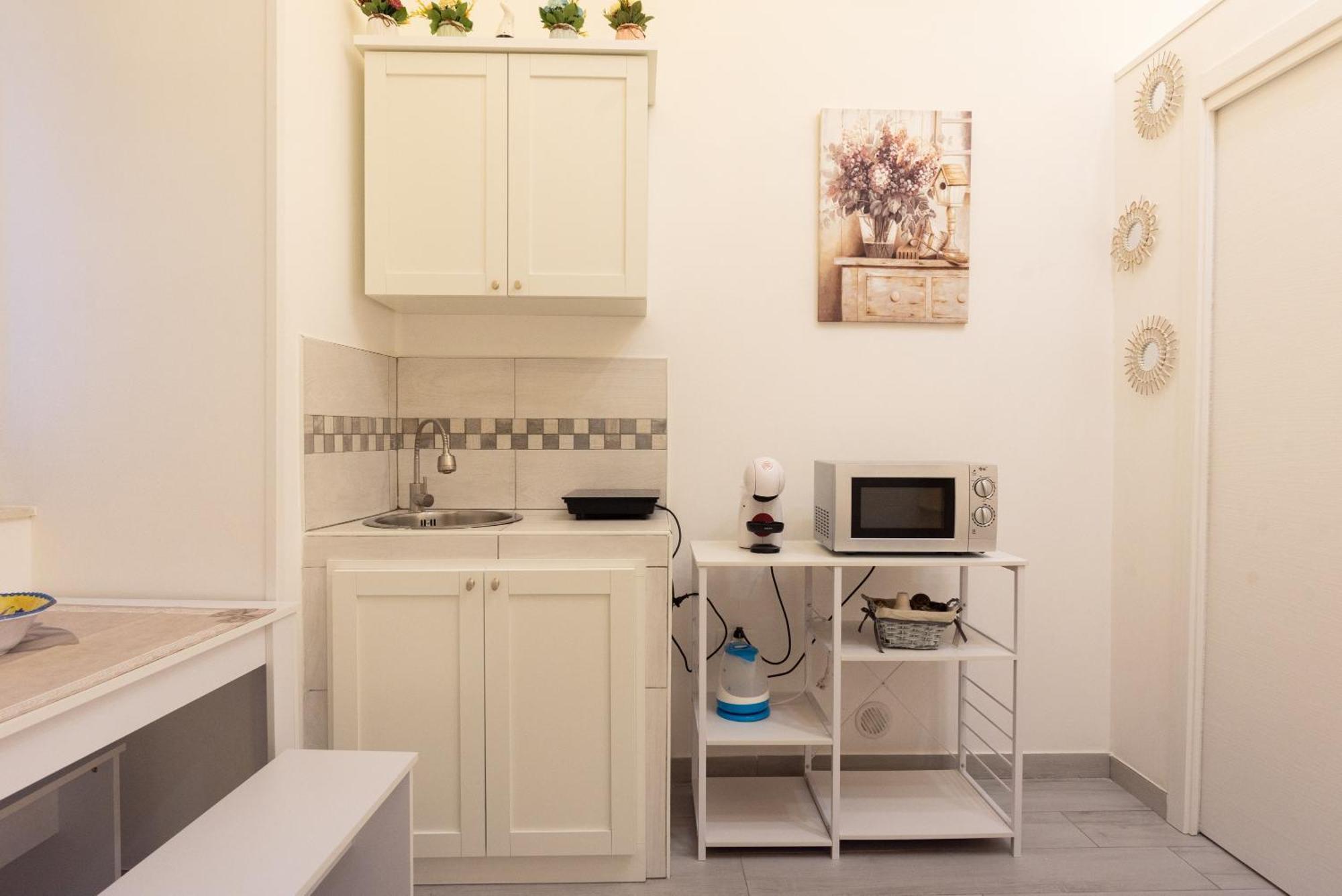 House Benedetta Centro Di Napoli Apartman Kültér fotó