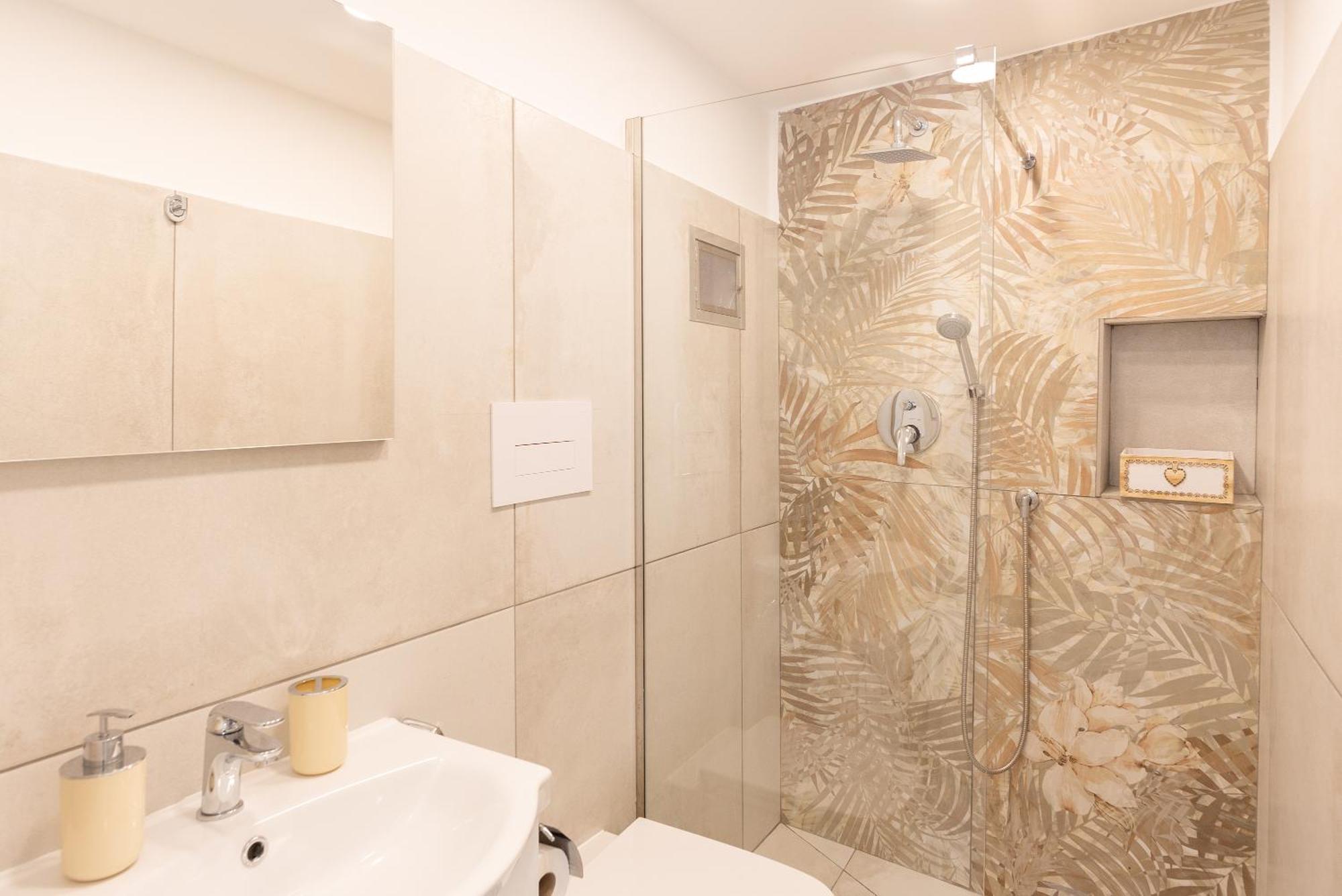House Benedetta Centro Di Napoli Apartman Kültér fotó