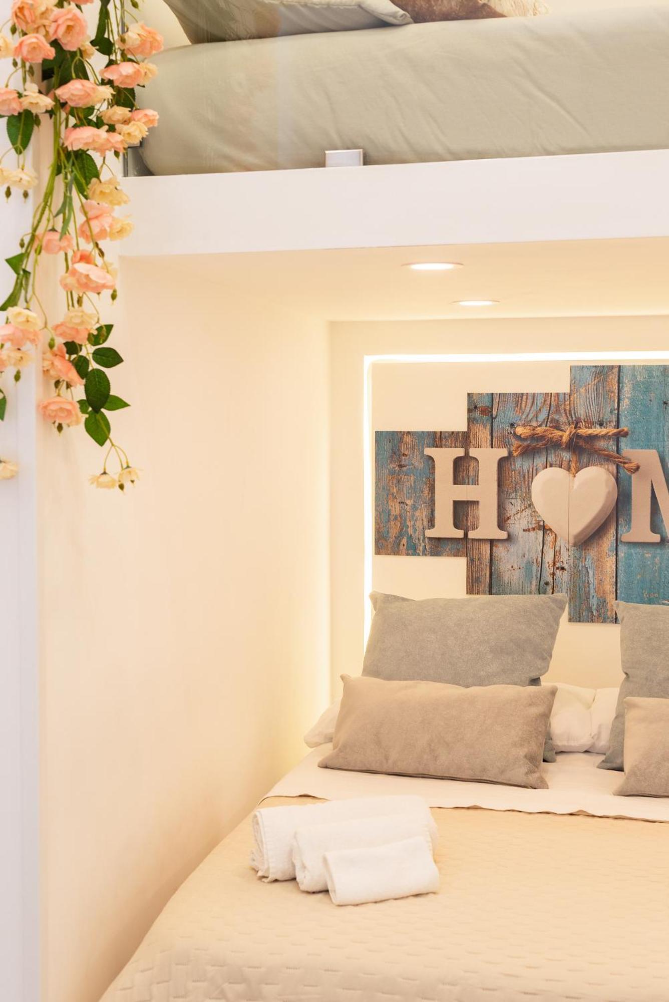 House Benedetta Centro Di Napoli Apartman Kültér fotó